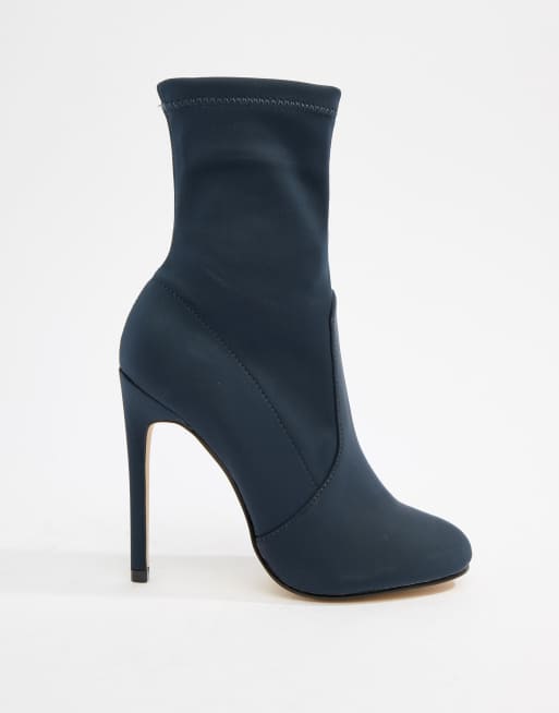 Round toe shop stiletto boots