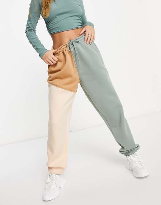 Missguided Salbeigrune Jogginghose Im 90er Style Mit Farbblock Muster Asos