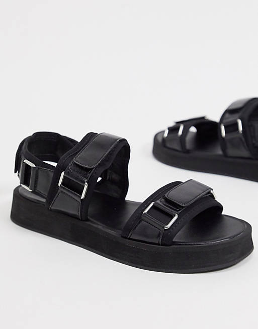 Women Flat Sandals/Missguided sandals with buckle detail in black 