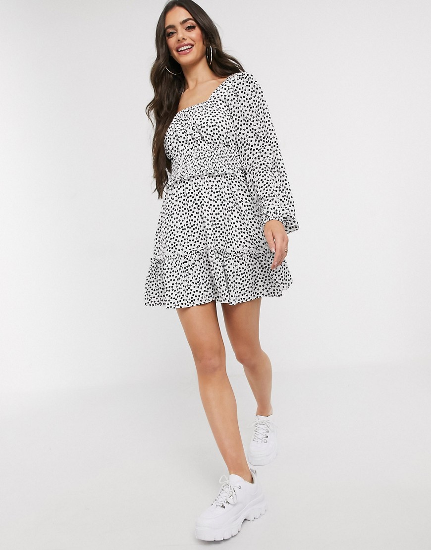Missguided shirred waist shift dress in ditsy floral print-White