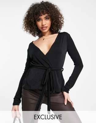 Missguided Missguided slinky wrap blouse in black