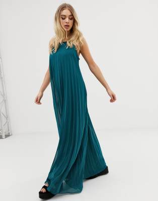 missguided pleated maxi dress