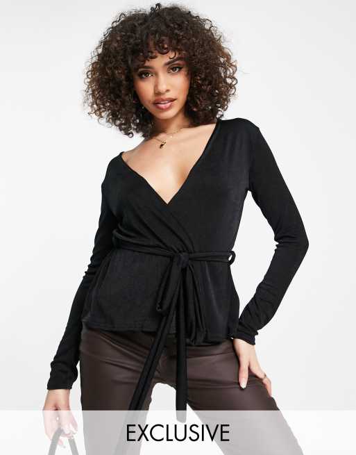 Missguided – Svart åtsmitande blus med omlottdesign