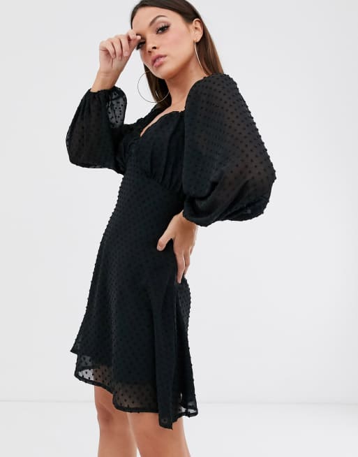Missguided – Svart, dobbyvävd miniklänning i milkmaid-stil med ballongärm, 4 av 4