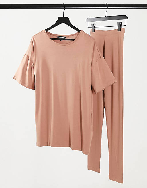 Co-ords Missguided t-shirt and legging set in camel 