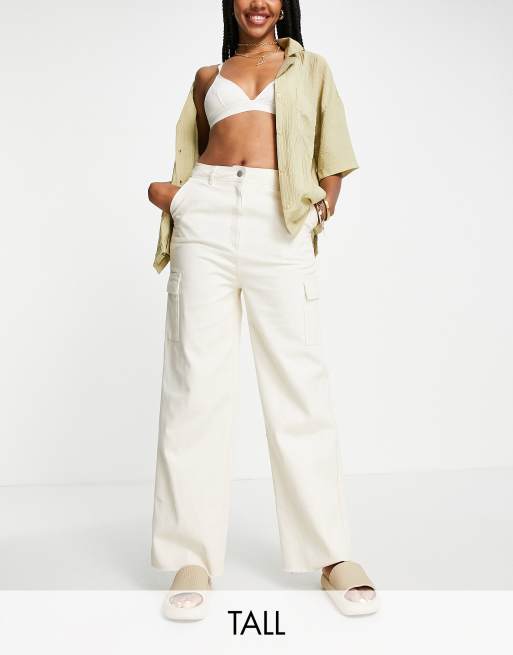 Missguided Tall - Broek met wijde pijpen en cargozakken in crème