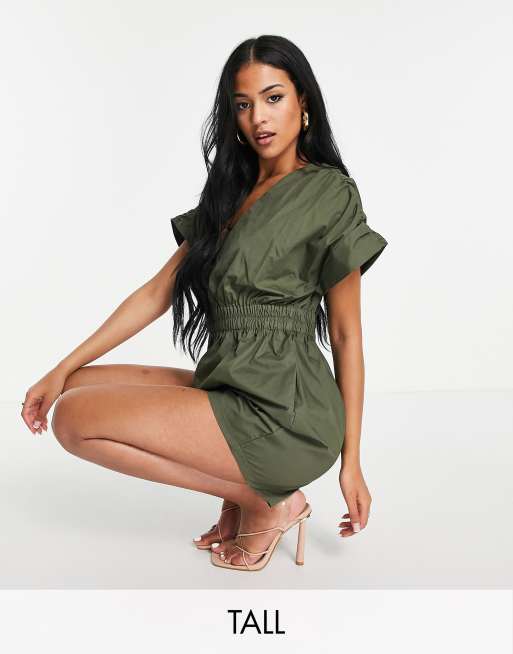Missguided Tall – Kurzer Utility-Jumpsuit in Khaki