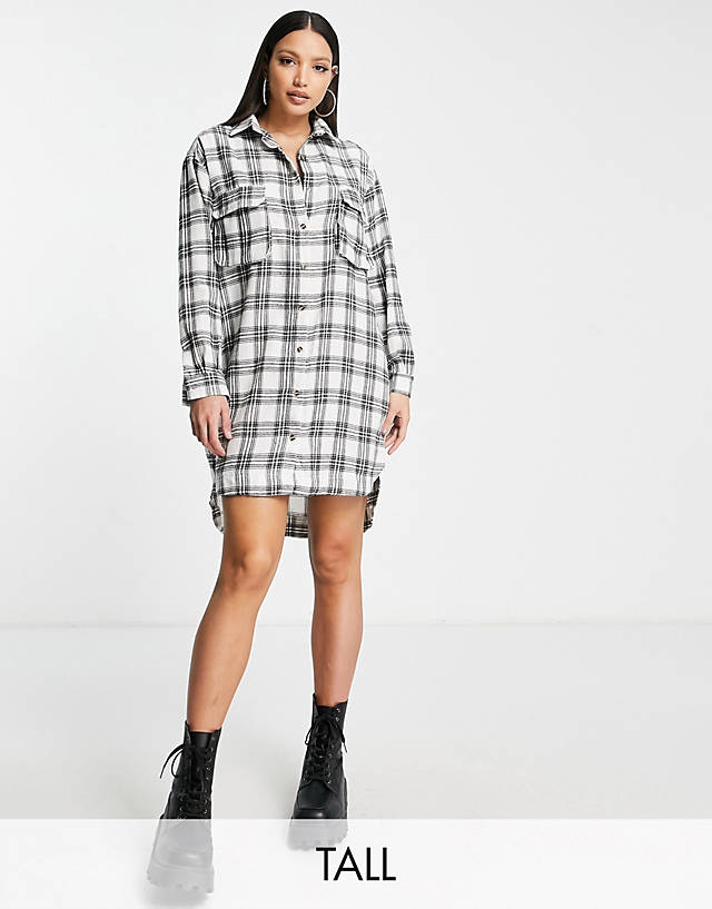 Missguided Tall - oversized shirt dress in white check