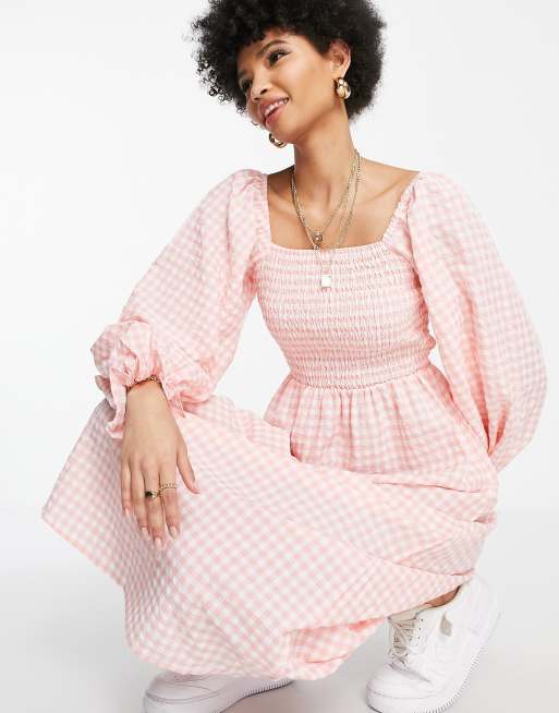 Missguided Tall shirred bust smock midi dress in pink ASOS