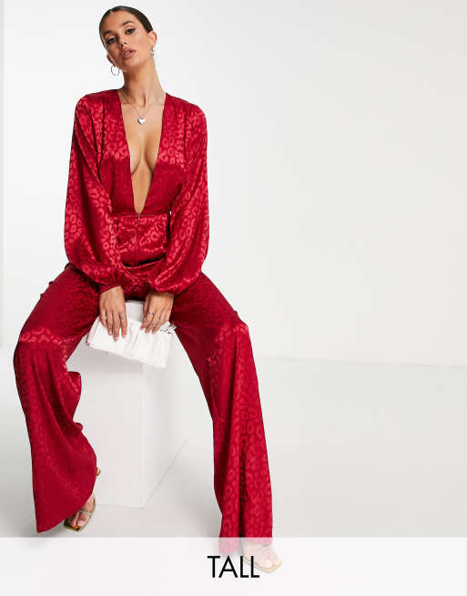 Missguided Tall – Vinröd jumpsuit i satin med vida ben och knytning framtill