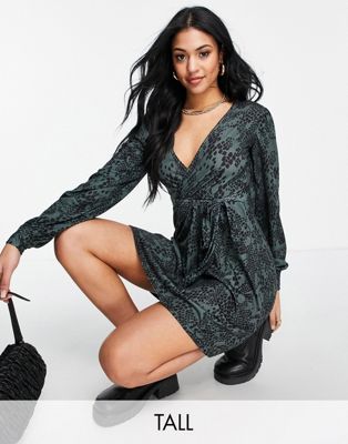 Missguided Tall wrap dress in black floral
