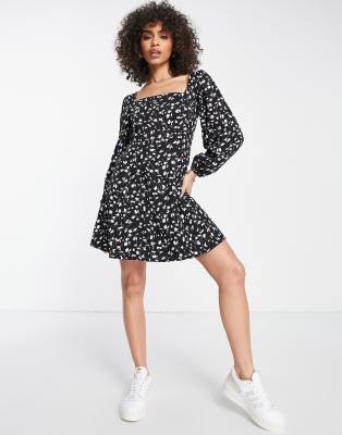 Missguided Missguided tie back floral mini dress in black