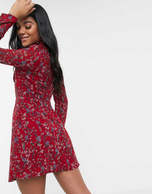 Missguided tie neck tea dress in ditsy floral print