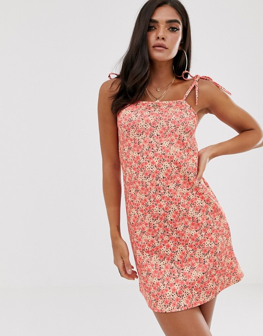 Missguided tie strap cami shift dress in floral print