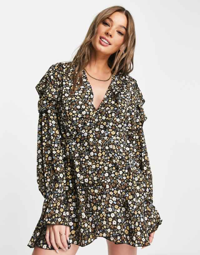 Missguided tie waist mini dress in floral print