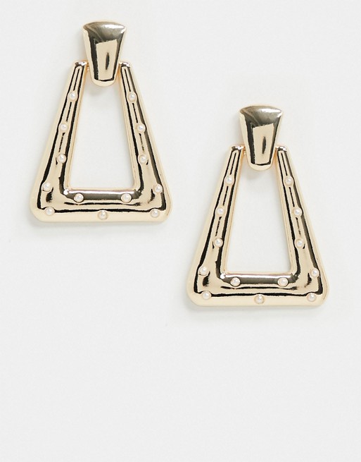Missguided Triangle Chunky Drop Earring In Gold