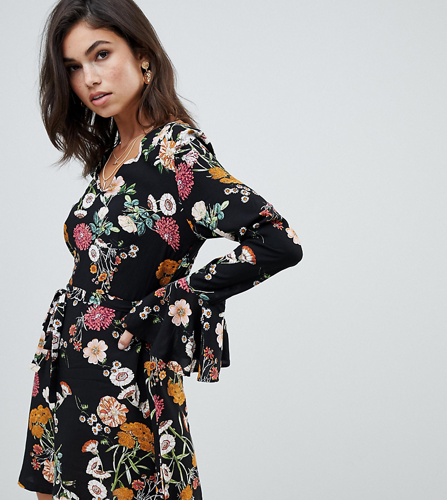 Missguided v neck ruffle sleeve dress in black floral-Multi