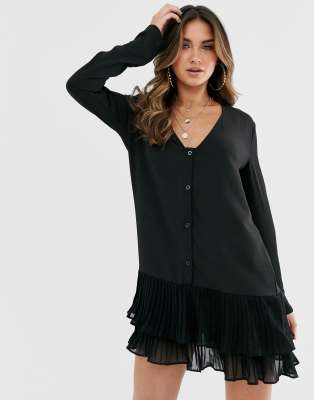 black v neck shift dress