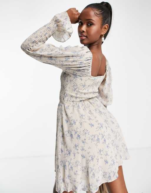 Missguided - Vestito bianco a fiori con corpetto arricciato, 2 di 4