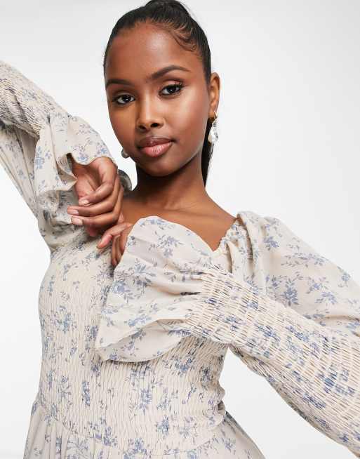 Missguided - Vestito bianco a fiori con corpetto arricciato, 3 di 4