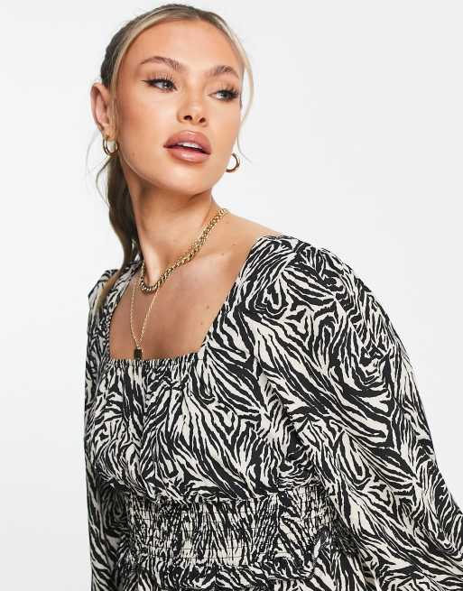 Missguided – Zebrarandig, panelsydd miniklänning med långa ärmar och smockad midja, 4 av 4