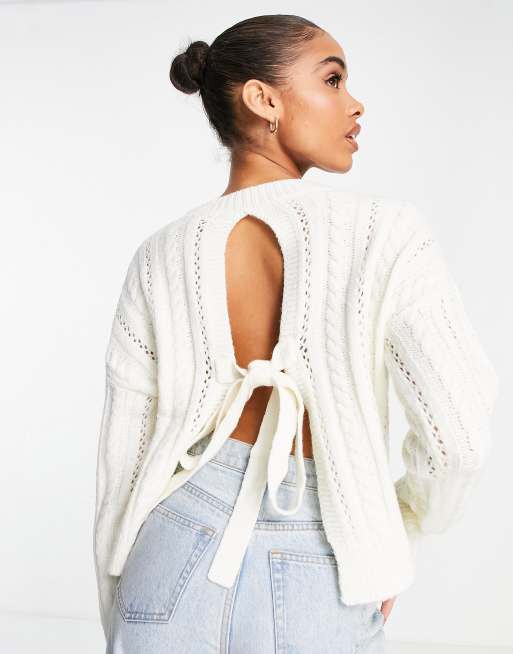 Missguided – Zopfmusterpullover mit Bindedetail hinten in Weiß, 2 von 4