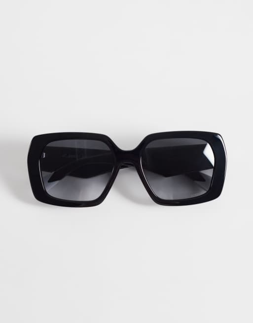 Missoni Bold oversized geometrical sunglasses with dark grey shaded lenses in black - BLACK, 3 of 3