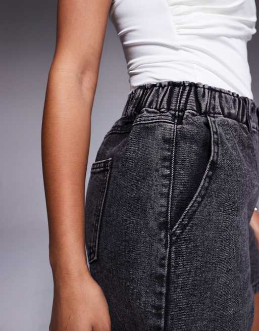 Missy Empire – Bleksvarta jeansshorts med hög, elastisk paperbag-midja, 5 av 5
