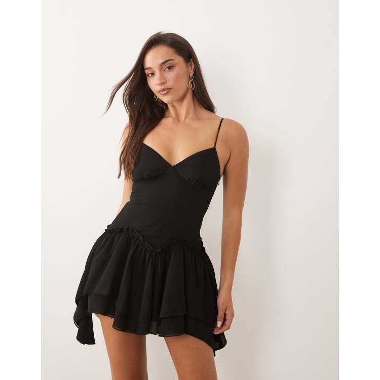 black ruffle hem dress Carolina Herrera Ruffle Hem Mini Dress in Black, Size 6