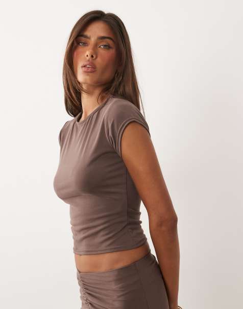 Missy Empire - Chokoladebrun cropped baby-T-shirt med afkortede ærmer i modal - Del af sæt - view 1