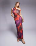 [Missyempire] Missy Empire double layered slinky off shoulder maxi dress in purple and red blurred flower print 4 Blurred floral