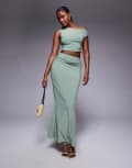 [Missyempire] Missy Empire double-sculpted slinky knot-front maxi skirt in sage (Part of a set)-Green 42 Sage