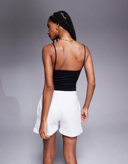 Missy Empire – Exklusive Sweatshorts in Weiß mit Tunnelzug, 5 von 5
