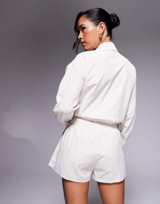 Missy Empire - Gestreepte short van popeline met elastische taille in neutraal, deel van co-ord set, 3 van 5
