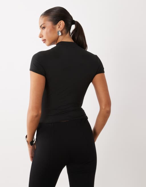 Missy Empire mandarin collar keyhole front top in black, 3 of 4