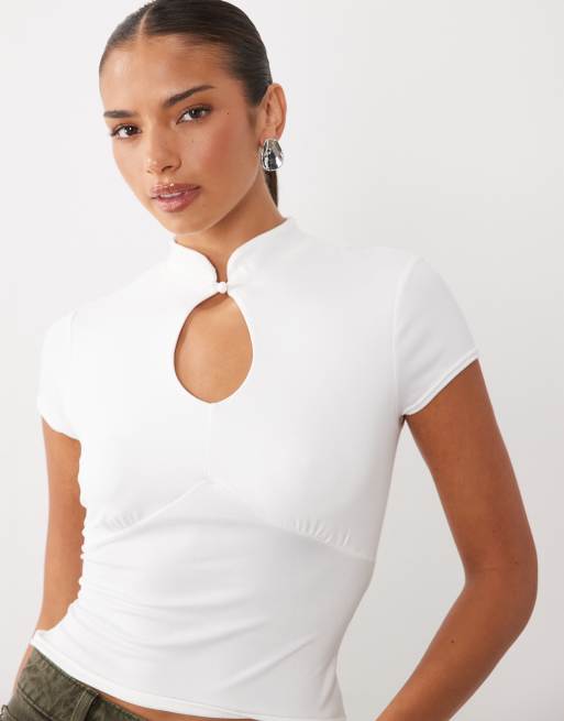 Missy Empire mandarin collar keyhole front top in white, 3 of 4