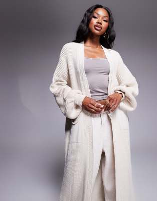 Missy Empire - Maxi-Strickjacke in Beige-Neutral