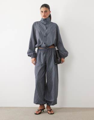 Missyempire Missy Empire Nylon Balloon Leg Pants In Gray