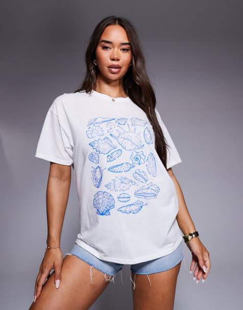 Missy Empire – Oversize-T-Shirt in Weiß mit Muschelmotiven - view 1