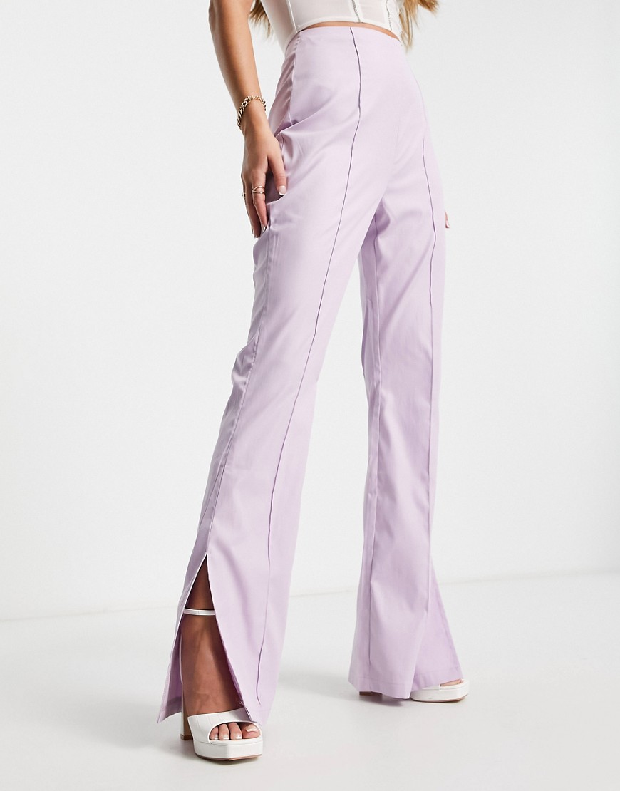 missy empire - pantaloni a fondo ampio con spacco frontale lilla in coordinato-viola