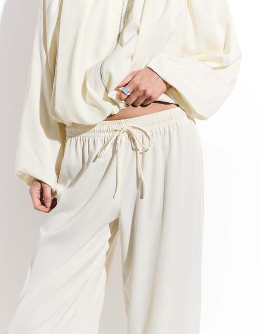 Missy Empire satin drawstring relaxed pants in ecru (part of a set), 4 of 9
