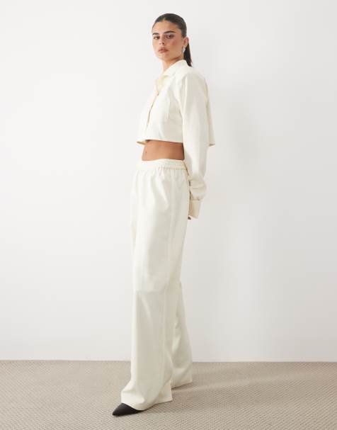 Missy Empire – Set in Cremeweiß, bestehend aus Cropped-Hemd mit Kragen und Hose - view 1