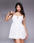 [Missyempire] Missy Empire tie front lace trim corset detail cami skater mini dress in white 36 WHITE