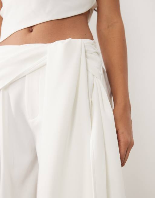 Missy Empire volume drape tie front wide leg pants in white - part of a set, 3 of 5