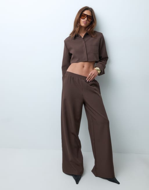 Missyempire collared cropped shirt set in chocolate, 3 of 4