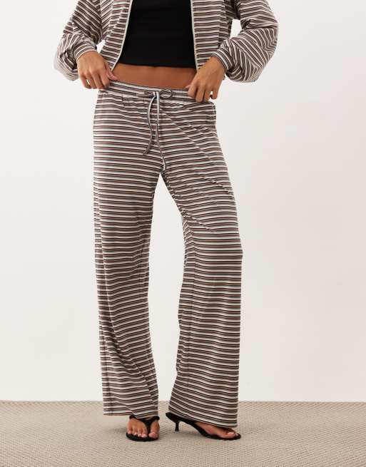 Missyempire ensemble pantalon décontracté à cordon de serrage à rayures marron et crème, 2 de 5