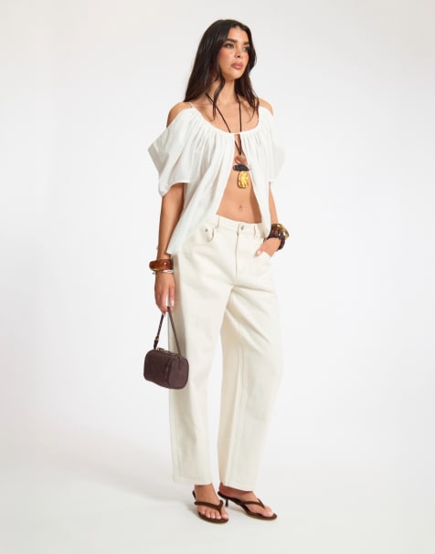 Missyempire Linen ruched off shoulder split front top in white - view 1