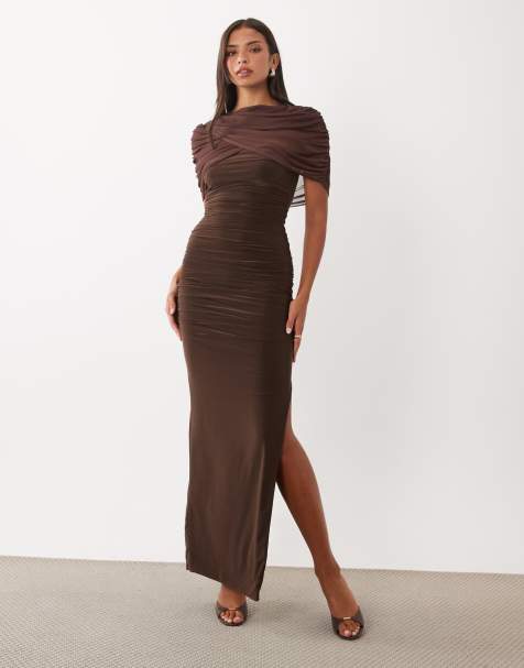 Missyempire robe longue en tulle superposé avec détail cape, effet sculptant, couleur chocolat - view 1