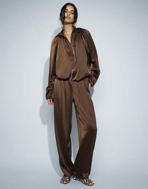 Missyempire Satin-Kombiteil mit Relaxed-Hose und Tunnelzug in Schokobraun - view 1