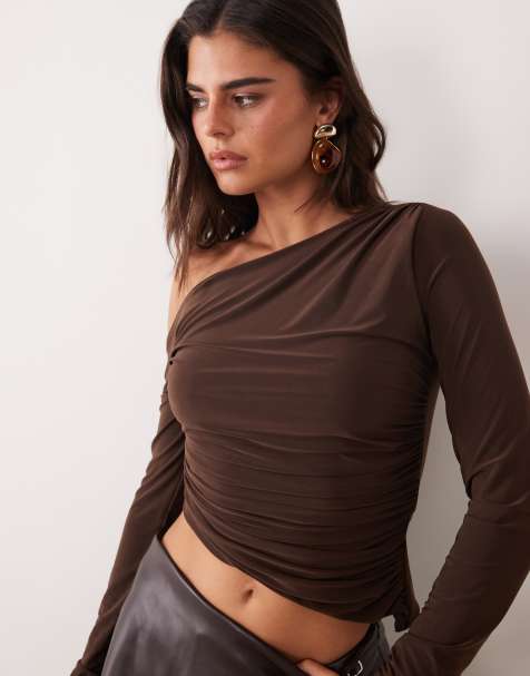 Missyempire slinky asymmetrische gerimpelde top met lange mouwen in donkerbruin - view 1